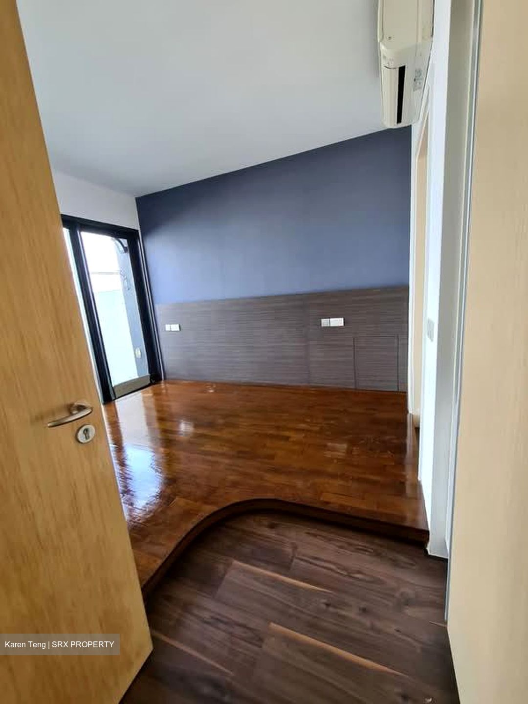 The Lakefront Residences (D22), Condominium #576220091